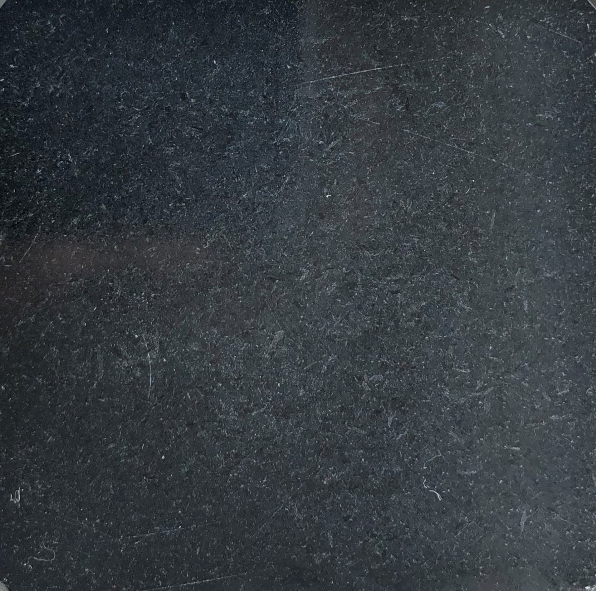 N.0250 Komatiitt, Brennelv